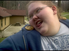 https://image.noelshack.com/fichiers/2014/19/1399838963-fat-girl-loves-cookies.jpg