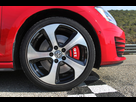 https://image.noelshack.com/fichiers/2014/28/1405073706-volkswagen-golf-7-gti-104-960x640.jpg