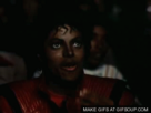 https://image.noelshack.com/fichiers/2014/45/1415562439-michael-jackson-eating-popcorn-o.gif