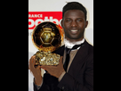 https://image.noelshack.com/fichiers/2014/46/1416078484-cristiano-ronaldo-a-remporte-le-ballon-d.jpg