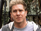 https://image.noelshack.com/fichiers/2015/06/1423258522-tve27111-20040601-1825.gif