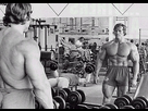 https://image.noelshack.com/fichiers/2015/13/1427237938-rare-arnold-schwarzenegger-in-gym.jpg