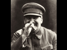 https://image.noelshack.com/fichiers/2015/18/1430271850-stalin-is-captured-in-an-off-record-photo-by-lt-gen.jpg