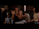 https://image.noelshack.com/fichiers/2015/20/1431694000-van-damme-dancing-35c6de-4693947.gif