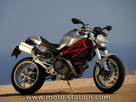 https://image.noelshack.com/fichiers/2015/21/1432219846-ducati-monster-1100-st5pz.jpg