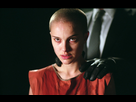 https://image.noelshack.com/fichiers/2015/26/1435272032-natalie-portman-in-v-for-vendetta-shaved-head-portable.jpg