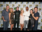 https://image.noelshack.com/fichiers/2015/31/1438449348-arrow-cast-sdcc-2015.jpg