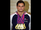 https://image.noelshack.com/minis/2015/33/1439242738-4552415-6-56e6-france-s-florent-manaudou-poses-with-the-four-c40b795652e355ca463079926ebda67f.png