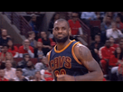 https://image.noelshack.com/fichiers/2015/45/1446908682-lebron-james-wink.gif