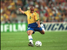 https://image.noelshack.com/fichiers/2015/49/1448961955-roberto-carlos-pes-legends.jpg