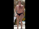 https://image.noelshack.com/fichiers/2016/03/1453662048-arnold.jpg