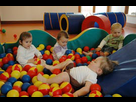 https://image.noelshack.com/fichiers/2016/18/1462457134-vpe-creche-familiale.jpg