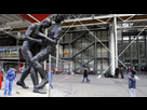 https://image.noelshack.com/fichiers/2016/27/1467967879-zidane-statue-pompidou.jpg
