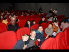 https://www.noelshack.com/2016-32-1470857037-le-creusot-une-seance-de-cinema-pour-reunir-enfants-et-seniors-348524.png