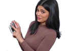 https://image.noelshack.com/fichiers/2016/44/1478387089-sticker-kylie.jpg