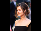 https://image.noelshack.com/fichiers/2016/53/1451858294-full-jenna-louise-coleman-ed374f5ad624a201e04600827ca6e990-big-86951.jpg
