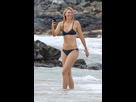 https://image.noelshack.com/fichiers/2017/01/1483596499-0103-maria-sharapova-hawaii17-jpg-1.jpg