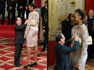 https://image.noelshack.com/fichiers/2017/01/1483873918-aww-little-hollande-he-seems-a-oompa-loompa.jpg