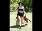 https://image.noelshack.com/fichiers/2017/16/1492577494-vanessahudgens-coachella-valley-music-arts-festival-04-14-2017-4.jpg