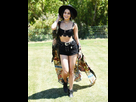 https://image.noelshack.com/fichiers/2017/16/1492577501-vanessahudgens-coachella-valley-music-arts-festival-04-14-2017-1.jpg