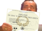 https://image.noelshack.com/fichiers/2017/23/7/1497193874-risibac.png