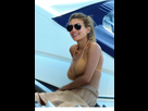 https://image.noelshack.com/fichiers/2017/25/3/1498022000-42422856-cristina-buccino-relaxing-on-a-yacht-in-formentera-spain-20170618-8.jpg