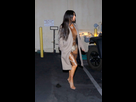 https://image.noelshack.com/fichiers/2017/29/2/1500357320-47138842-kim-kardashian-out-for-dinner-in-calabasas-20170714-4.jpg