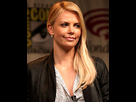 https://image.noelshack.com/fichiers/2017/31/7/1502054994-200px-charlize-theron-wondercon-2012.jpg