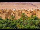 https://www.noelshack.com/2017-39-5-1506714782-10853741-panorama-d-un-village-dans-les-collines-marocaines-le-maroc-la-route-mille-kasbah-oasis-dans-le-d-se-banque-d-images.jpg