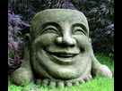 https://image.noelshack.com/fichiers/2017/40/5/1507245285-laughing-hoi-toi-face-garden-statue-large.jpg