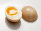 https://image.noelshack.com/fichiers/2017/45/5/1510339689-20120301-tonkotsu-ajitsuke-tamago-marinated-egg-5.jpg