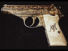 https://image.noelshack.com/minis/2017/46/3/1510714318-walther-hitler21.png