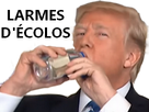 https://image.noelshack.com/fichiers/2017/46/5/1510877638-trump-water-larmes.png