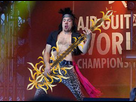 https://image.noelshack.com/minis/2017/49/2/1512428991-666-guitare-tison-666666.png