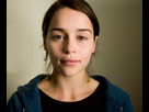 https://image.noelshack.com/minis/2017/49/3/1512519766-gamaniak-emilia-clarke-sans-maquillage-05.png