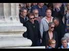https://image.noelshack.com/minis/2017/49/6/1512821546-johnny-et-laeticia-hallyday-sorties-des-obseques-de-mireille-darc-en-l-eglise-saint-sulpice-a-pari-exact1024x768-l.png