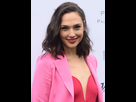 https://image.noelshack.com/fichiers/2018/01/4/1515040312-60713290-gal-gadot-variety-s-creative-impact-awards-palm-springs-03-01-2018-8.jpg