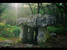 https://image.noelshack.com/fichiers/2018/02/5/1515793531-dolmen.jpg
