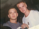 https://image.noelshack.com/minis/2018/03/1/1515978982-eminem-devon-sawa-stan.png