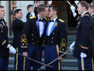 https://image.noelshack.com/minis/2018/05/6/1517672779-tetu-23-01-2018-premiers-militaires-marier-devant-grades-americains.png