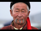 https://www.noelshack.com/2018-08-7-1519593230-old-mongolian-man-kharkhorin-mongolia-july-official-traditional-clothes-naadam-midsummer-festival-july-kharkhorin-32774189.jpg