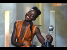 https://image.noelshack.com/fichiers/2018/11/4/1521135741-1393886-lupita-nyong-o-accepts-the-award-she-950x0-1.jpg