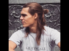 https://image.noelshack.com/fichiers/2018/11/6/1521281600-half-up-man-bun-hairstyle.jpg