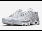 https://image.noelshack.com/fichiers/2018/11/6/1521313384-nike-air-max-plus-grey-uppers-1.jpg