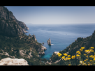 https://image.noelshack.com/fichiers/2018/16/2/1523993262-calanques-de-sugiton.jpg