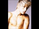 https://image.noelshack.com/minis/2018/16/3/1524052807-phwah-mitch-hewer-1244582-316-402.png