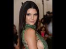 https://image.noelshack.com/fichiers/2018/19/4/1525935438-kendall-jenner-et-ses-cheveux-laches.jpg