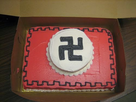 https://image.noelshack.com/minis/2018/20/5/1526624349-swastika-cake.png