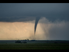https://image.noelshack.com/minis/2018/21/6/1527337140-tornade-vu-de-chez-moi.png