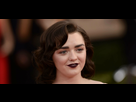 https://image.noelshack.com/fichiers/2018/21/6/1527357761-game-of-thrones-maisie-williams-est-remontee-contre-les-spoilers.jpeg